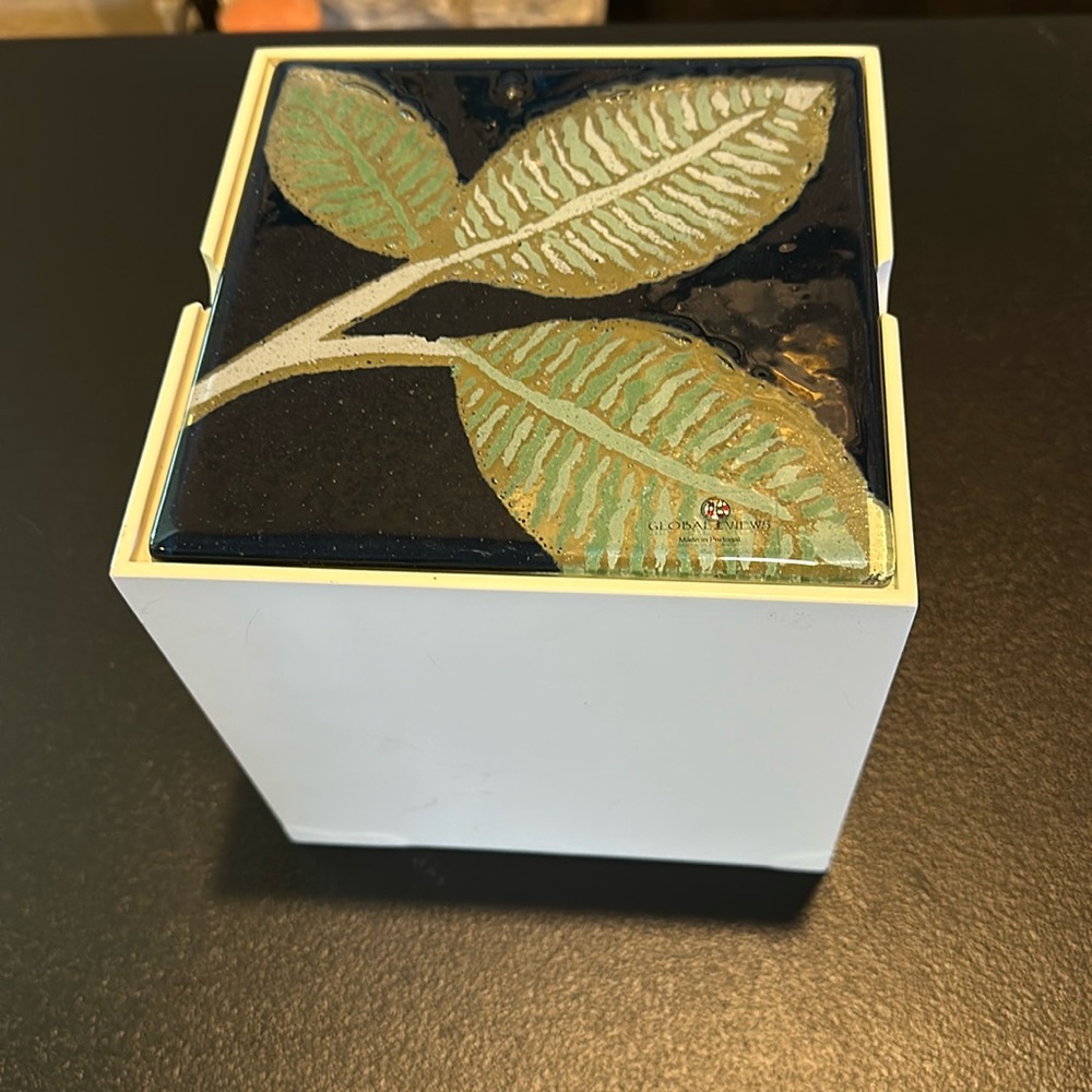 Global Views accent box with glass tile lid